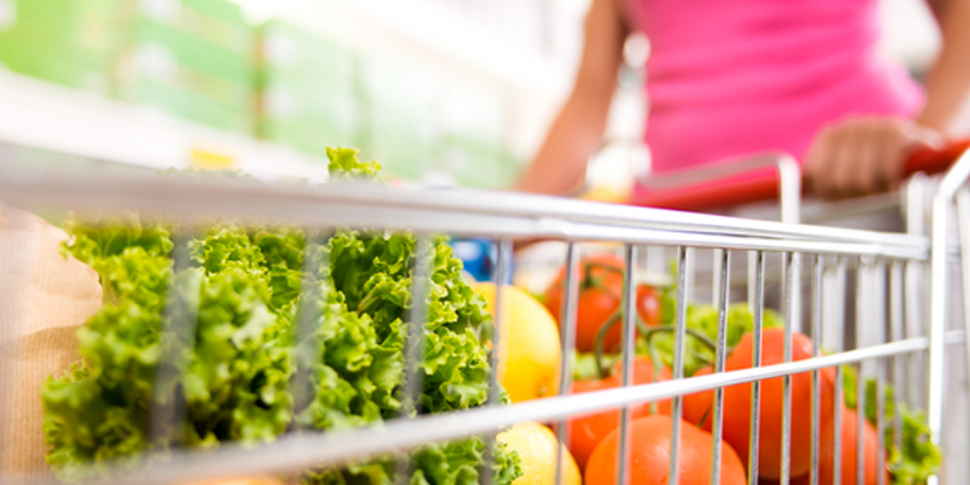 Como-economizar-dinheiro-no-supermercado-300x214