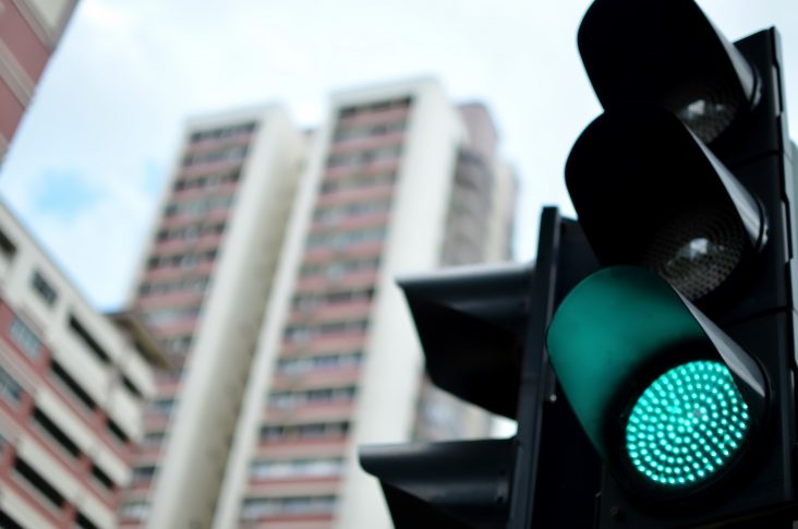 green-traffic-light-NEXJGEB