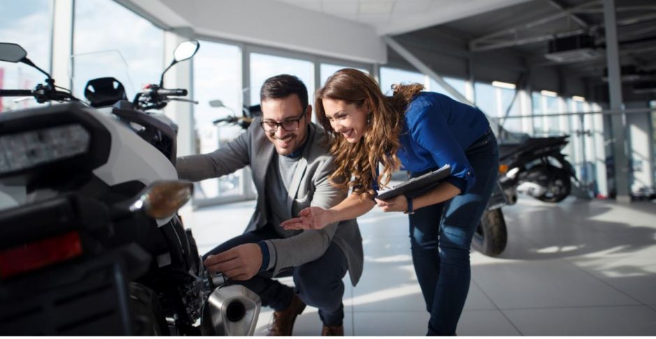 Procura por motos cresce em 2020 impulsionada pelos serviços de entregas